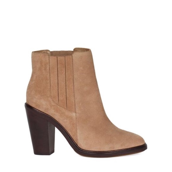 NWB joie natural suede booties - Picture 1 of 3